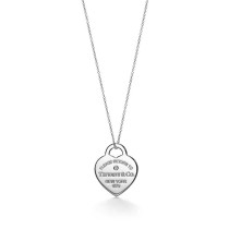 "Return to Tiffany"Heart Tag Pendant in Sterling Silver with a Diamond